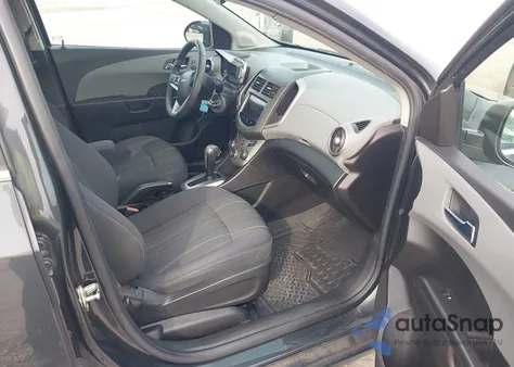 2014 Chevrolet Sonic Lt Auto z USA, uszkodzony, nr VIN 1G1JC5SH7E4167279